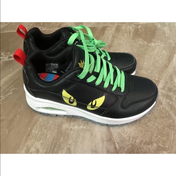 New Sketchers Dr Suess Grinch You're A Mean One Womens Shoes Size 6 1/2 - Picture 2 of 3